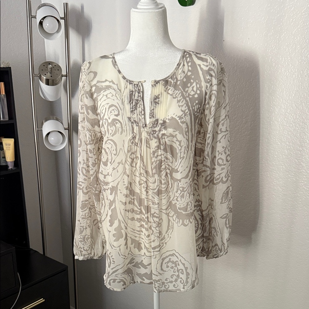 Elegant Cream and Gray Women's Top